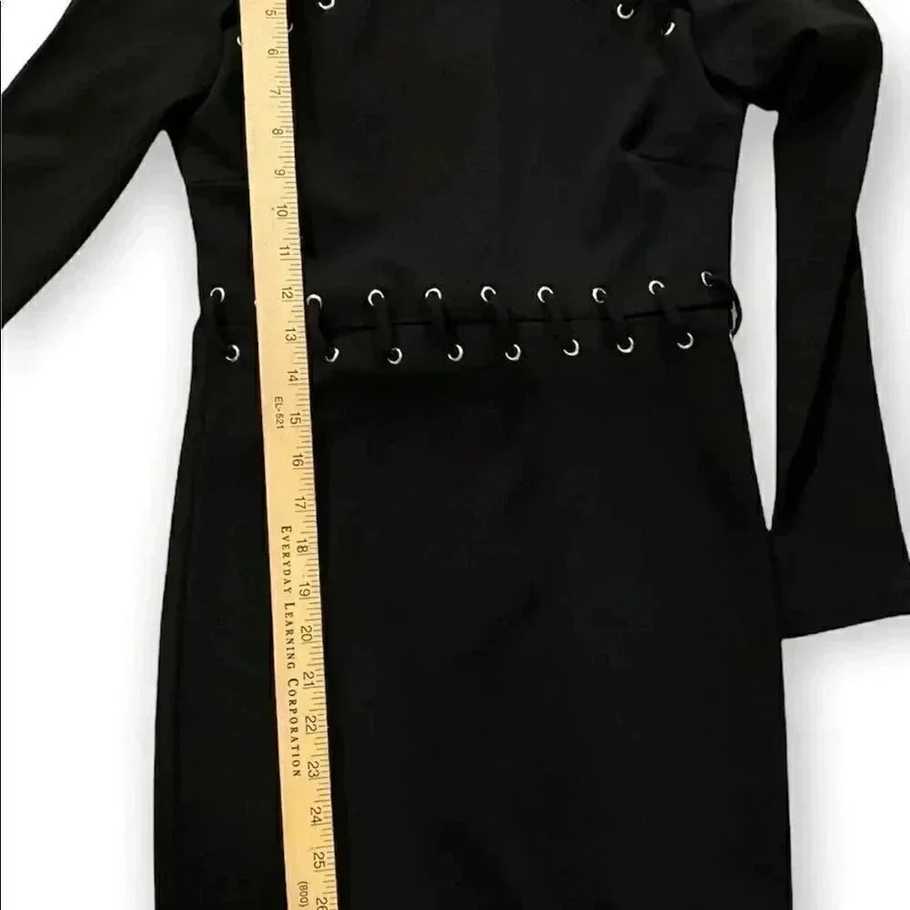 Style Delivers mini dress  - Picture 3 of 7